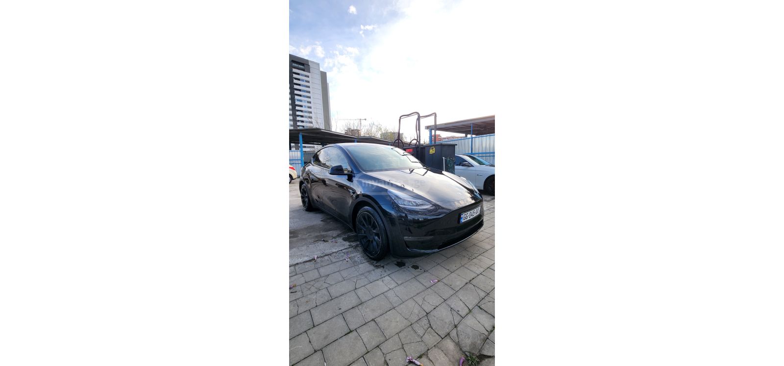 Tesla Model Y - фото 4