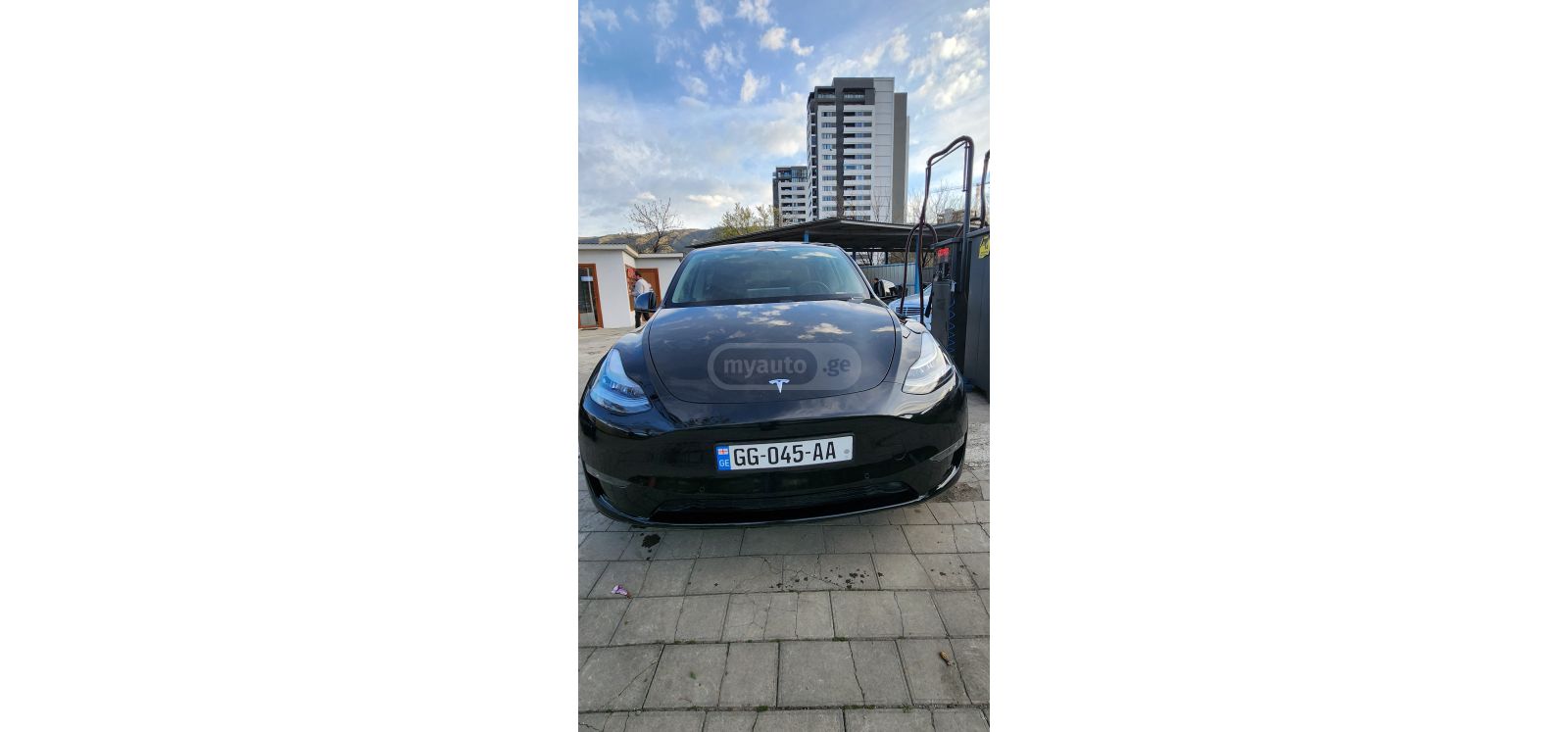 Tesla Model Y - фото 6