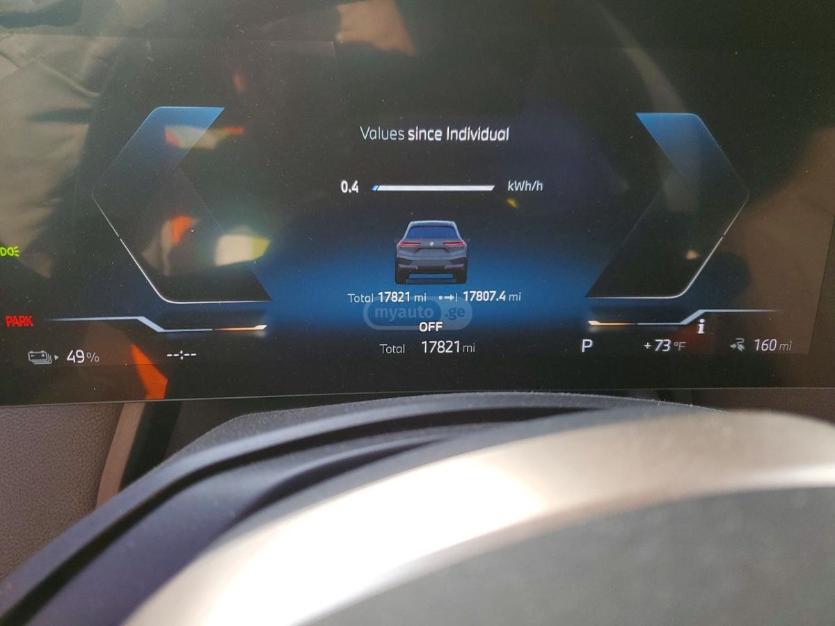 BMW IX - фото 12