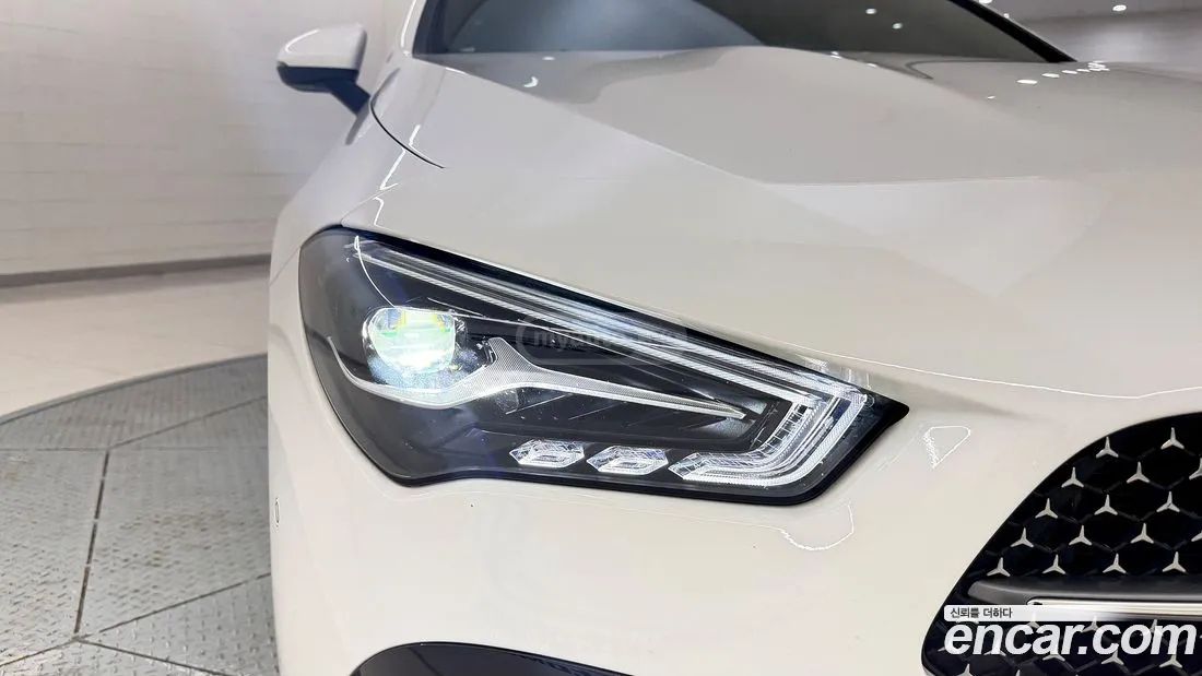 Mercedes-Benz CLA 35 AMG 2025 — миниатюра 10