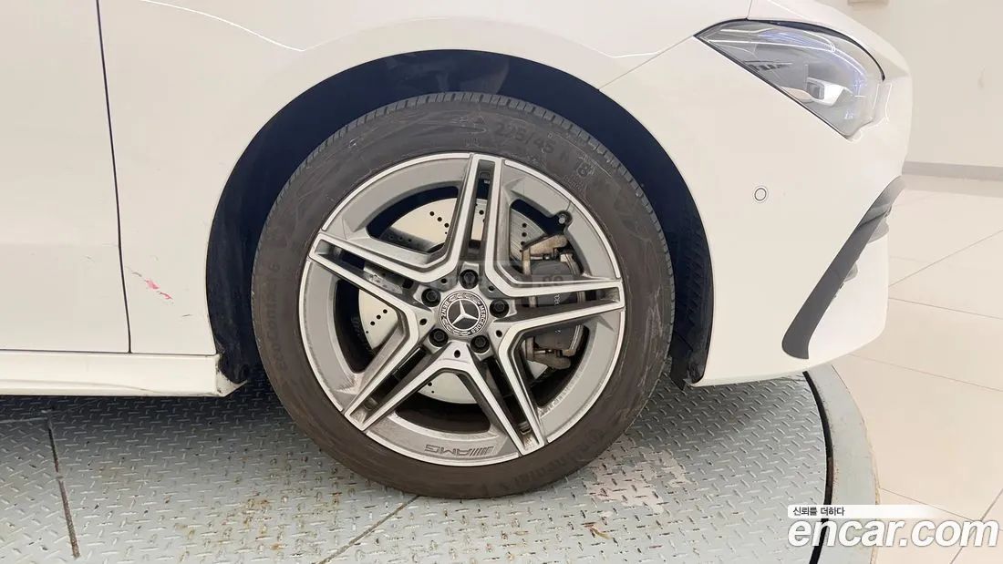 Mercedes-Benz CLA 35 AMG 2025 — миниатюра 9