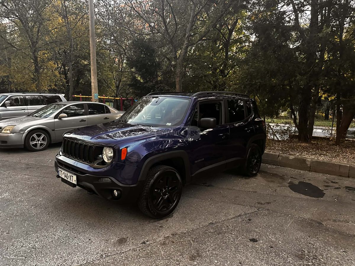 Jeep Renegade - фото 6