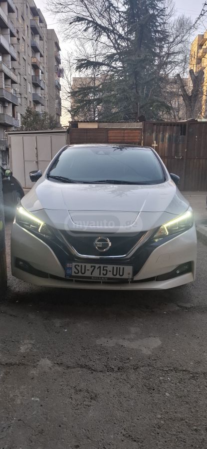 Nissan Leaf - фото 5