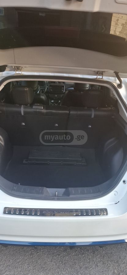 Nissan Leaf - фото 8