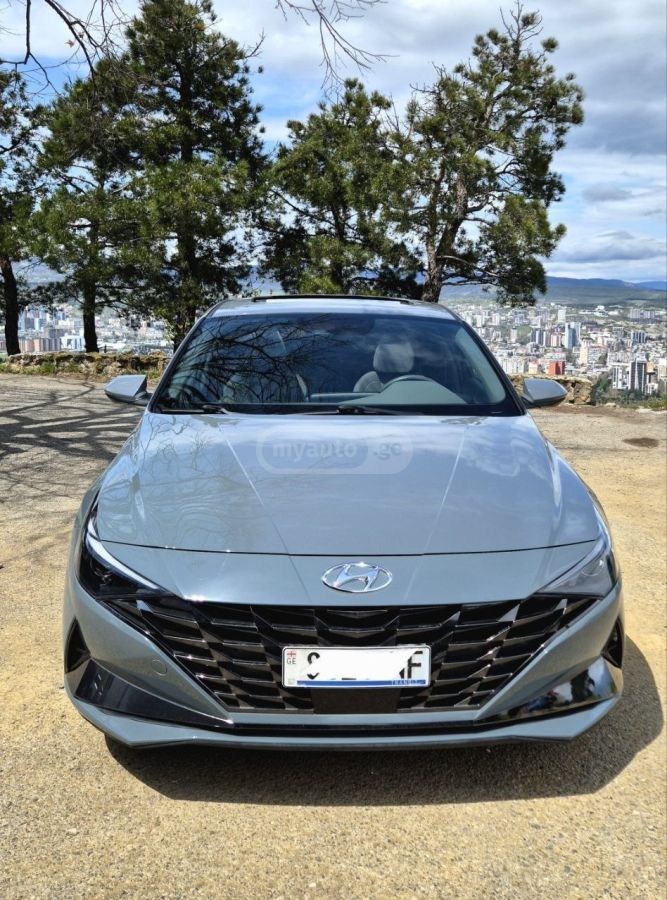 Hyundai Elantra - фото 3