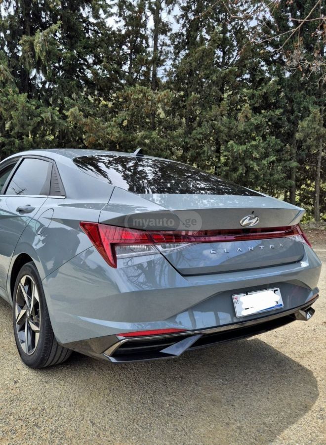 Hyundai Elantra - фото 5