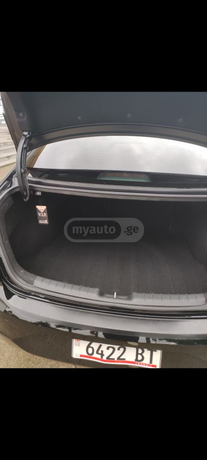 Hyundai Elantra - фото 10