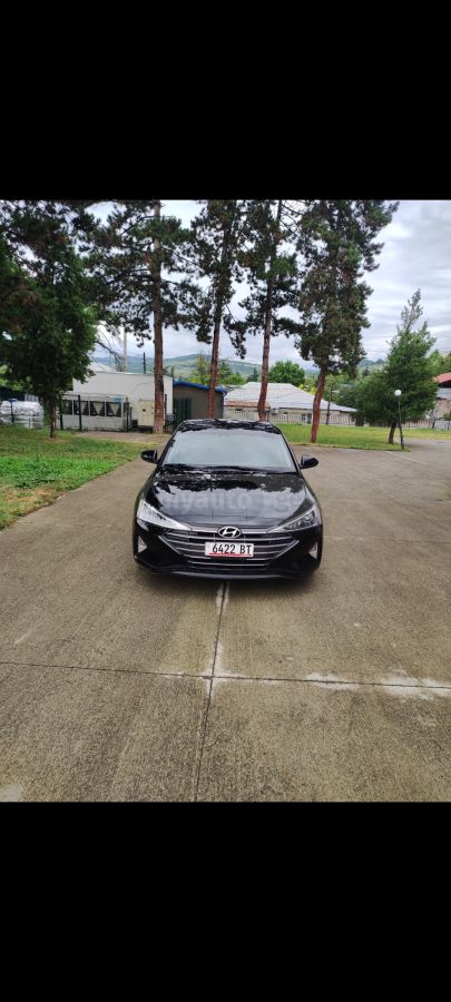 Hyundai Elantra - фото 4