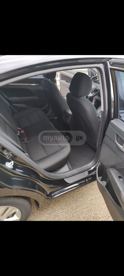 Hyundai Elantra - фото 9