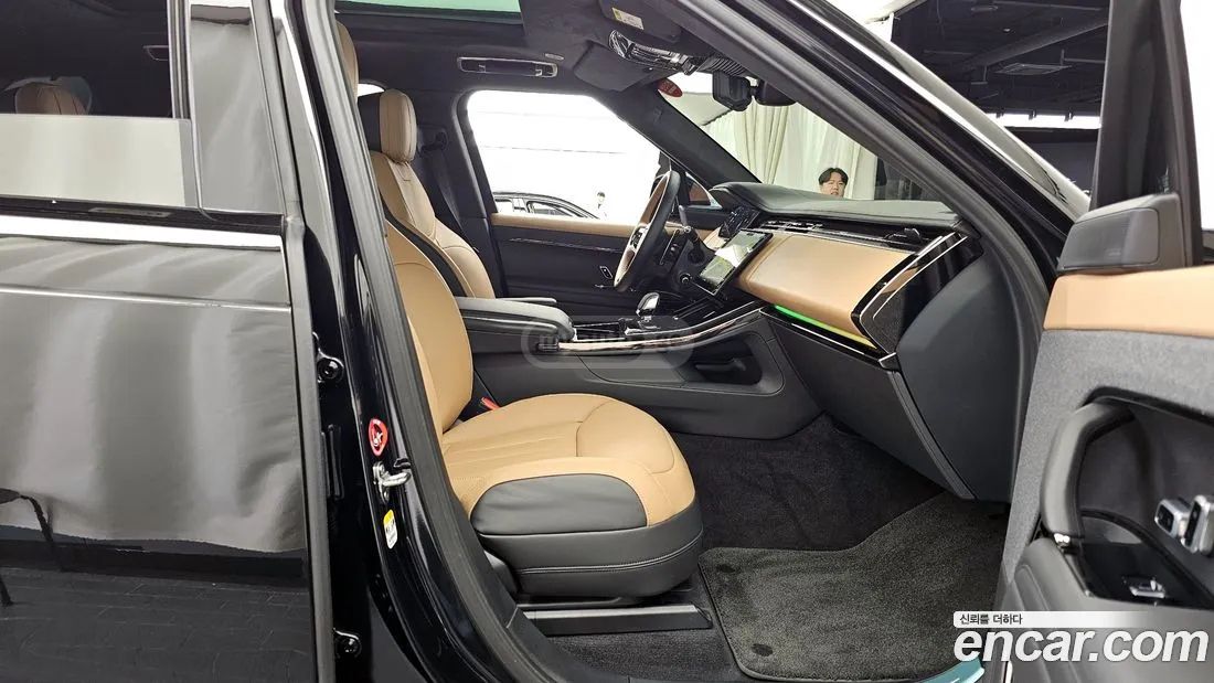 Land Rover Range Rover Sport 2025 — миниатюра 11