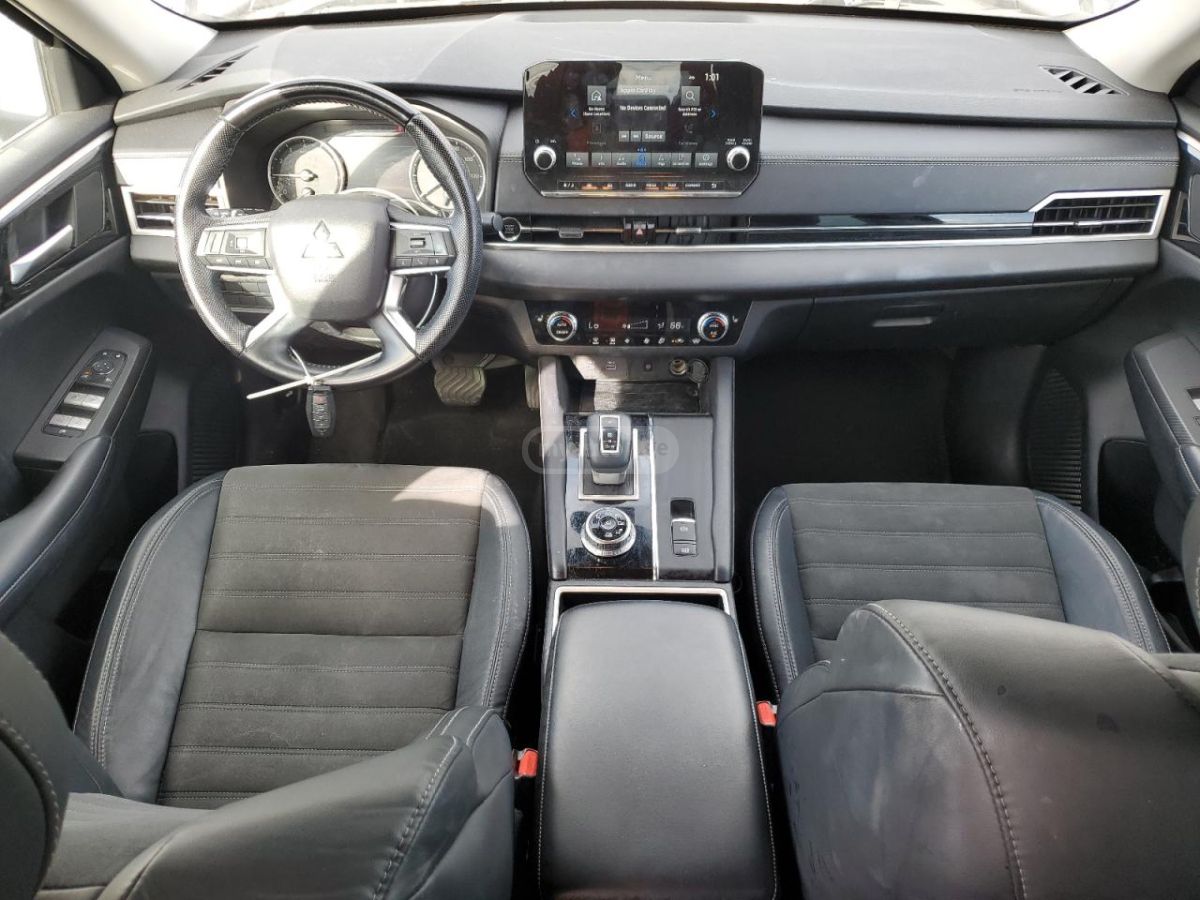 Mitsubishi Outlander - фото 8