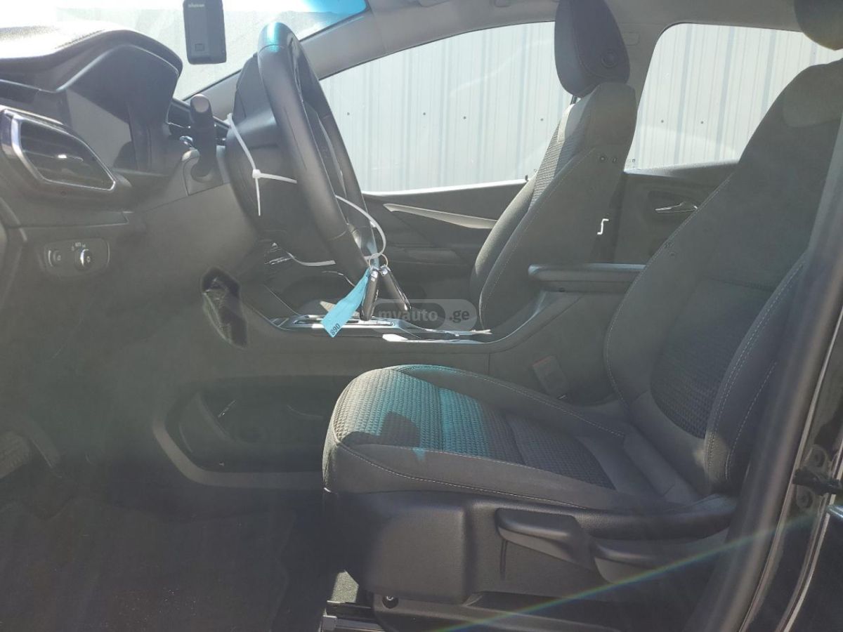 Chevrolet 1LT 4dr Wagon Automatic — миниатюра 7