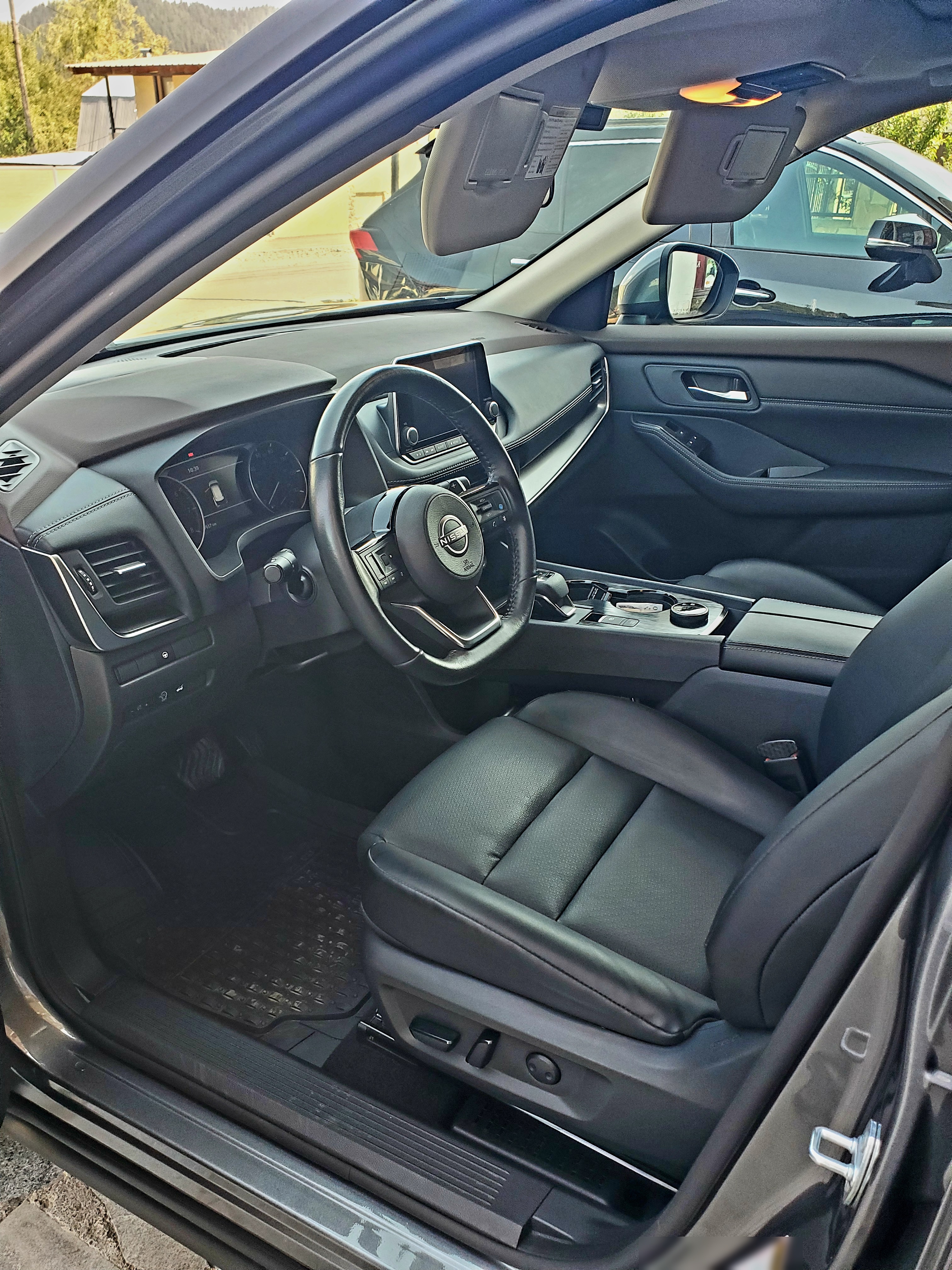 Nissan Rogue - фото 5