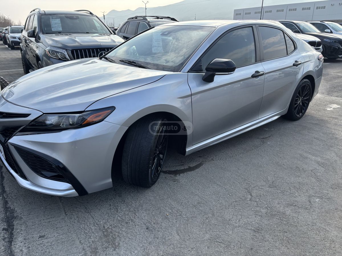 Toyota Camry - фото 12