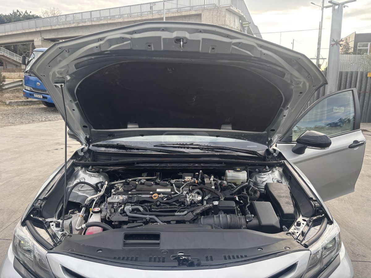 Toyota Camry - фото 8