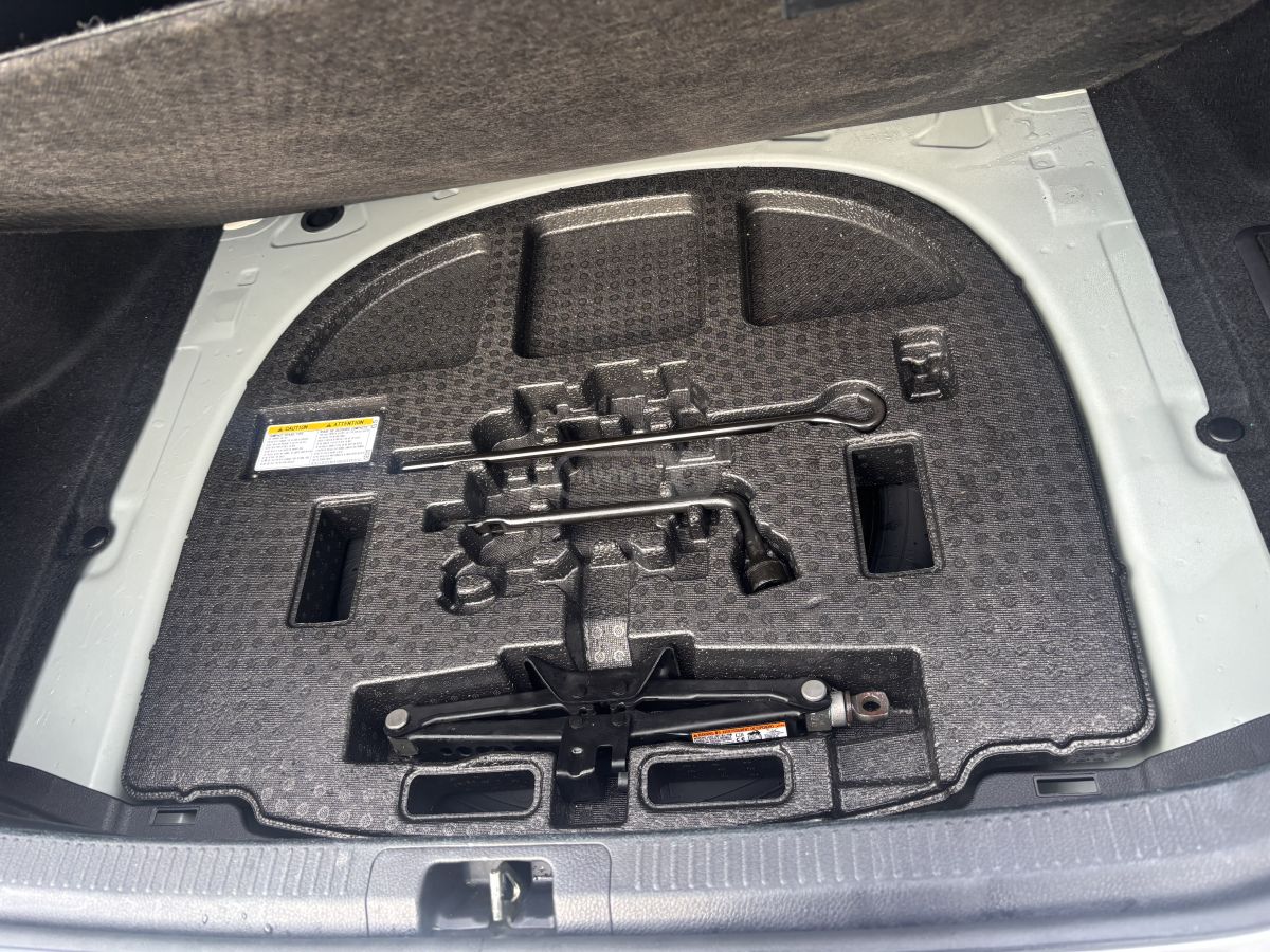 Toyota Camry - фото 9