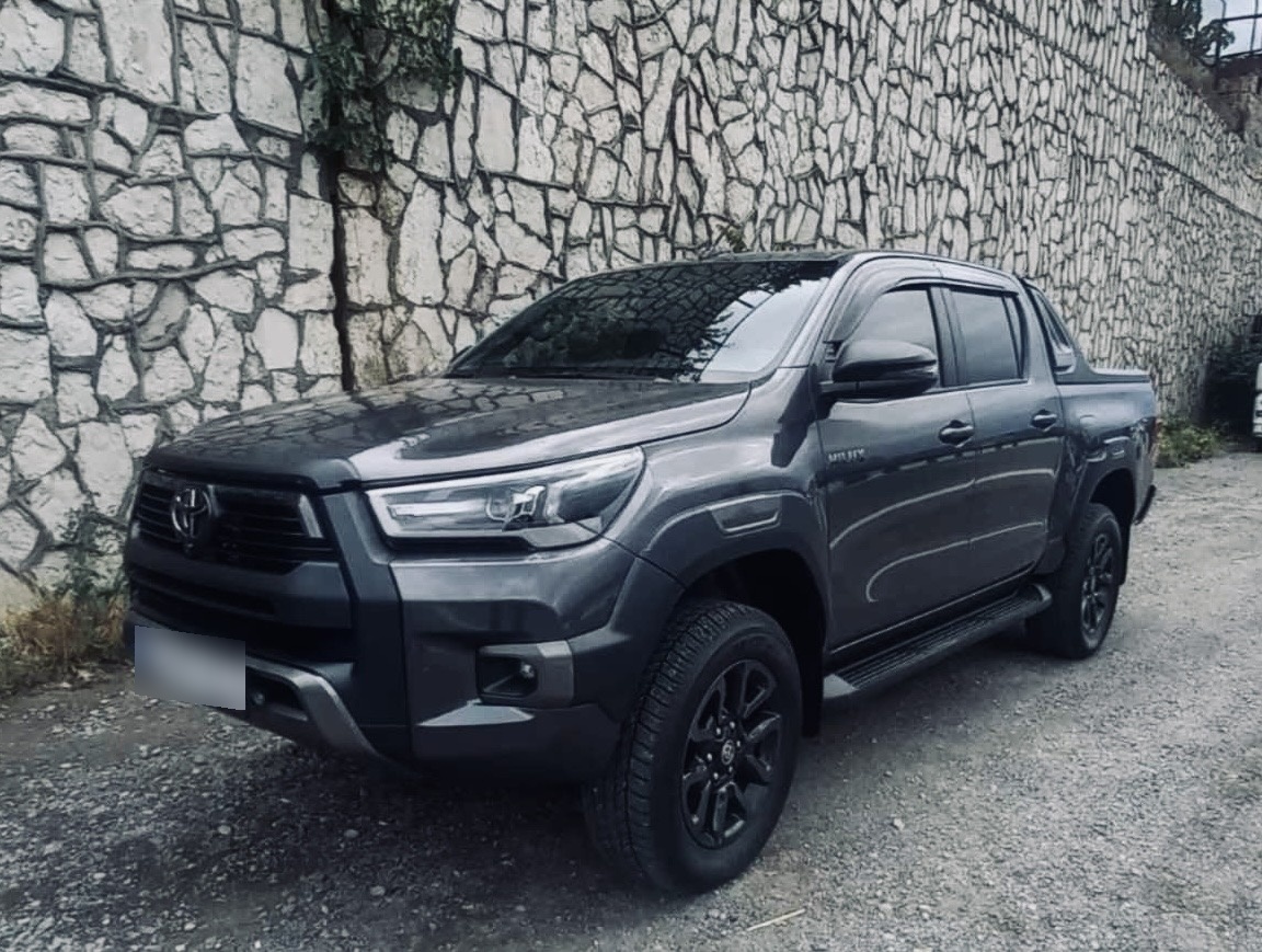 Toyota Hilux 2024 — миниатюра 1