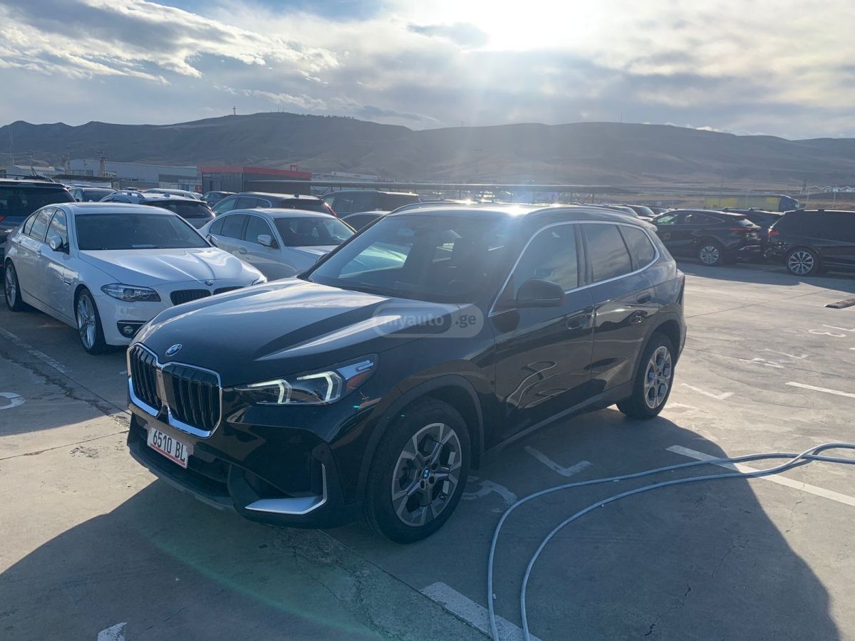BMW X1 xDrive28i 4dr All-Wheel Drive 2023 — миниатюра 10