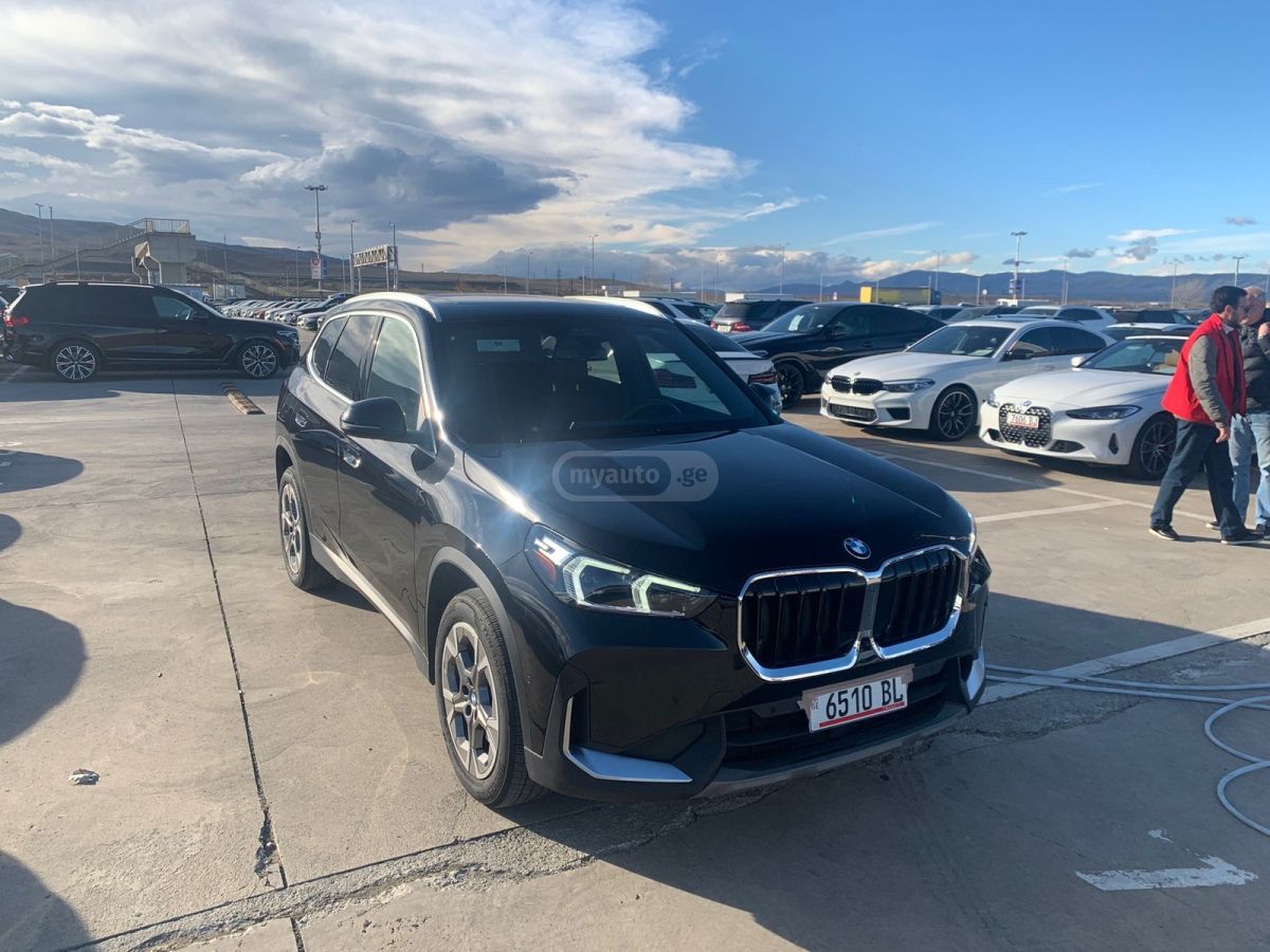 BMW X1 xDrive28i 4dr All-Wheel Drive 2023 — миниатюра 11
