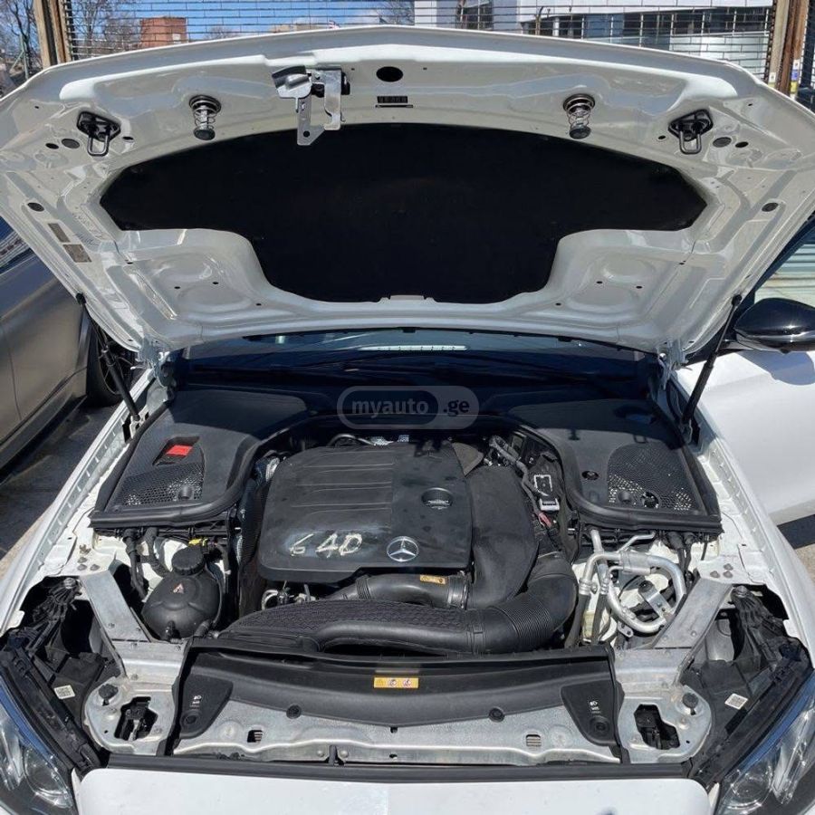 Mercedes-Benz E 350 - фото 14