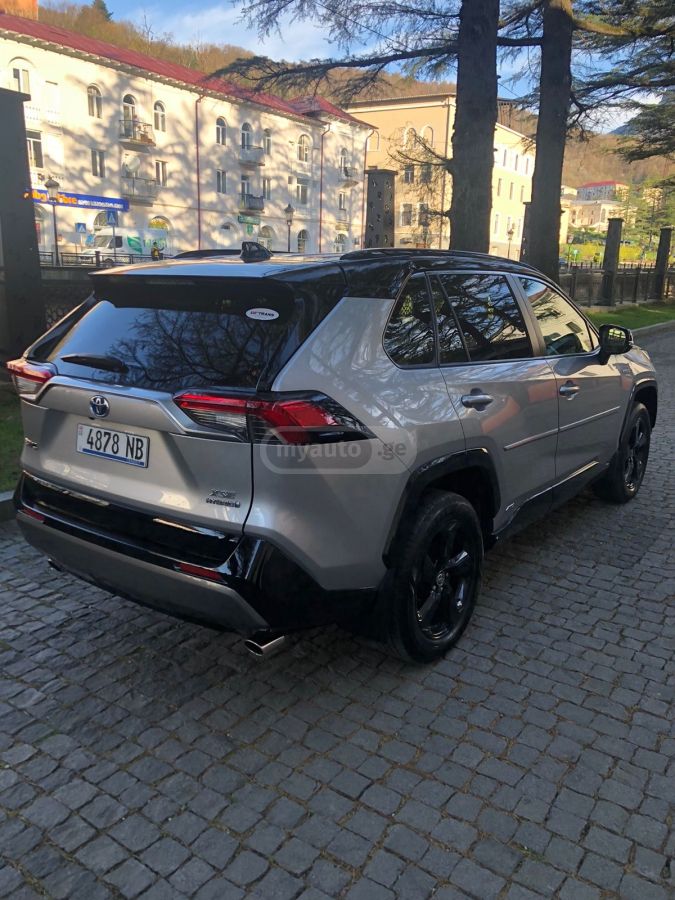 Toyota RAV 4 - фото 5