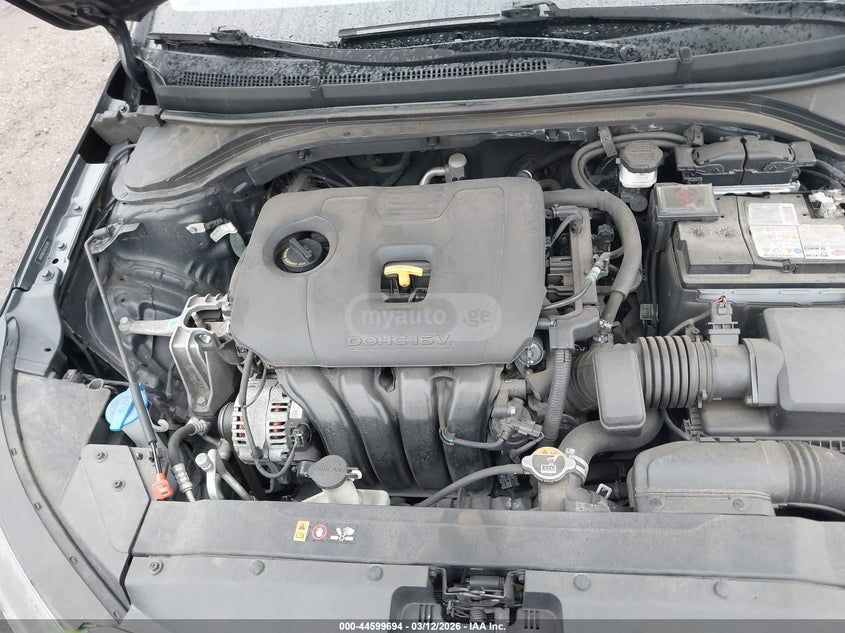 Hyundai Elantra - фото 9