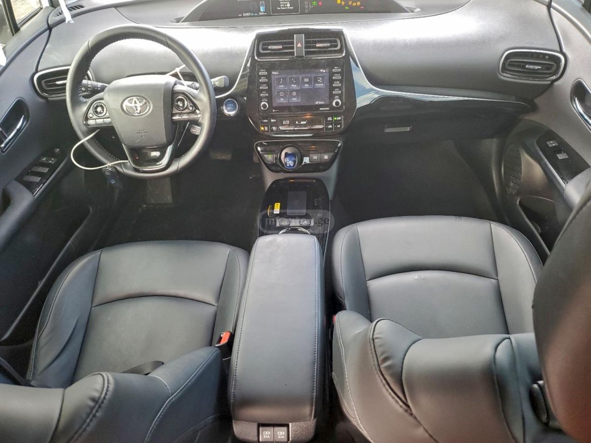 Toyota Prius - фото 8