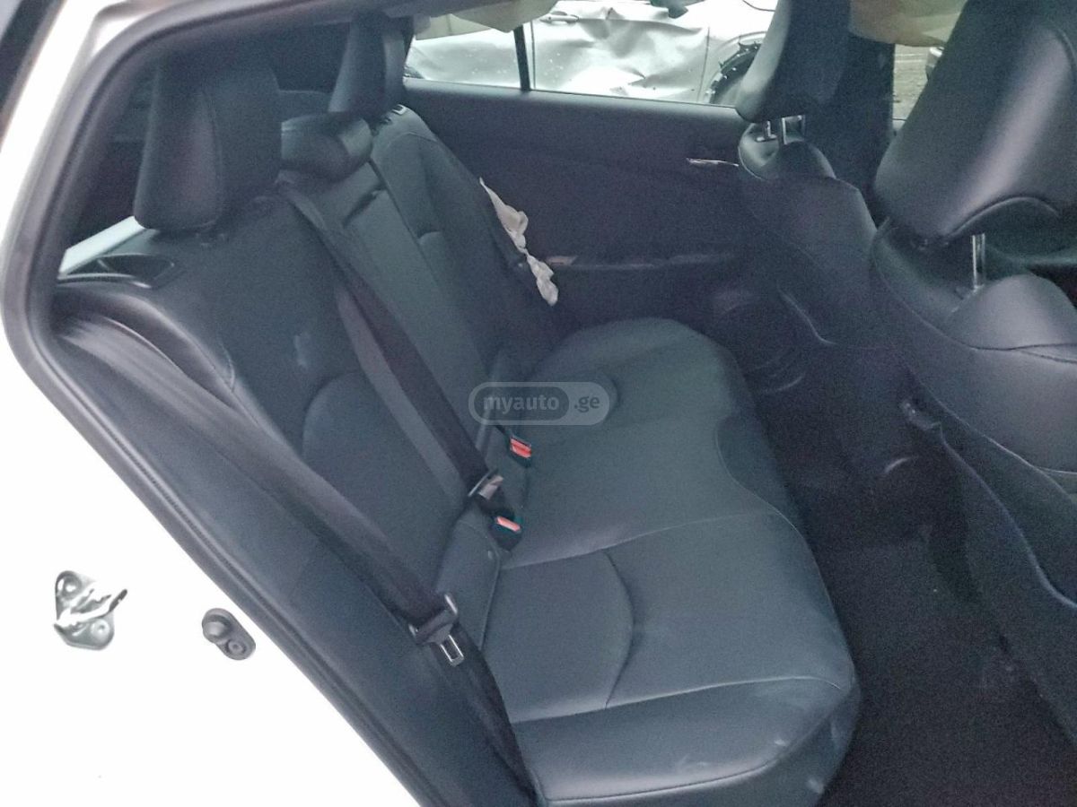 Toyota Prius - фото 9