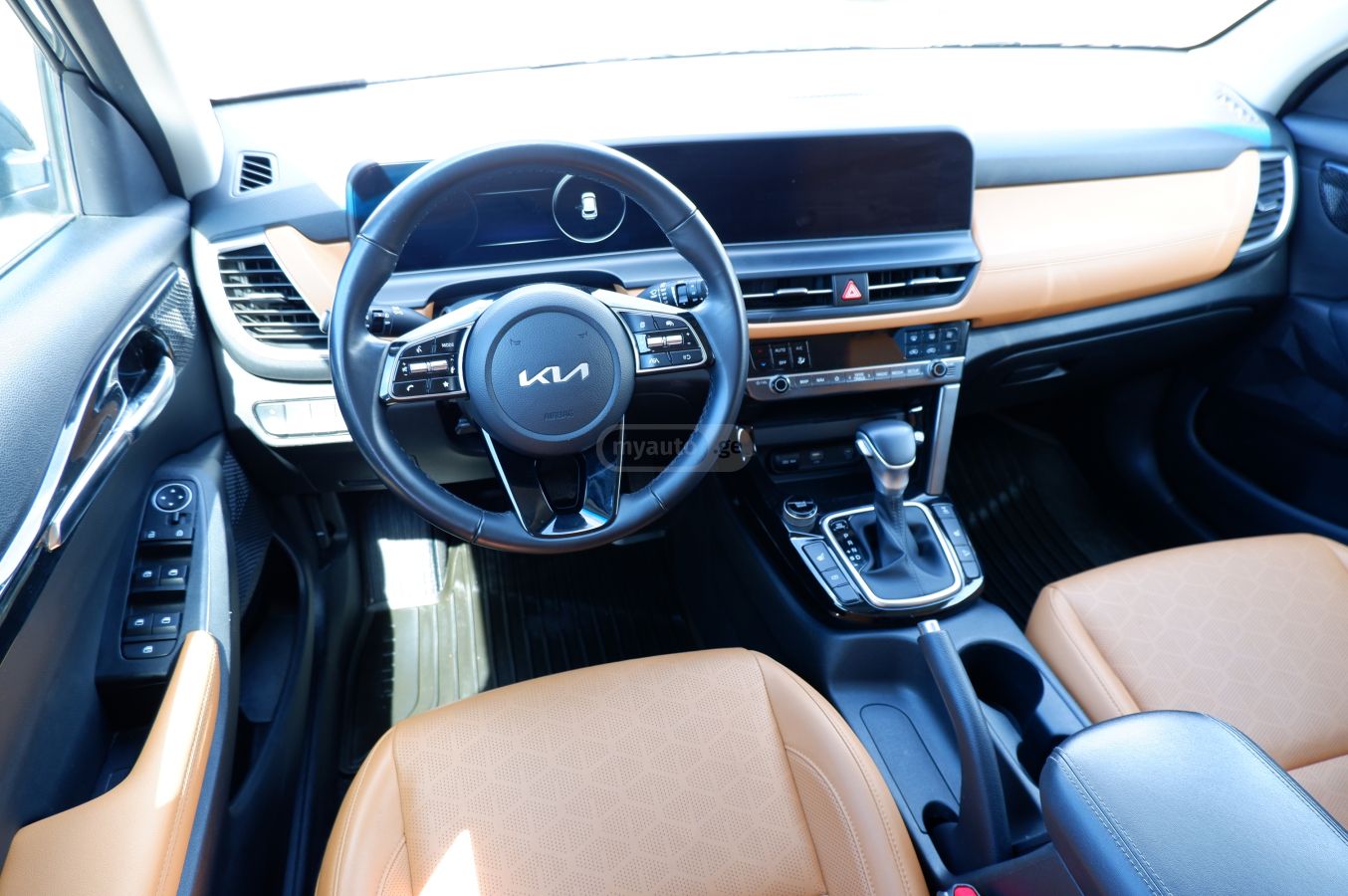 Kia Seltos 2023 — миниатюра 8