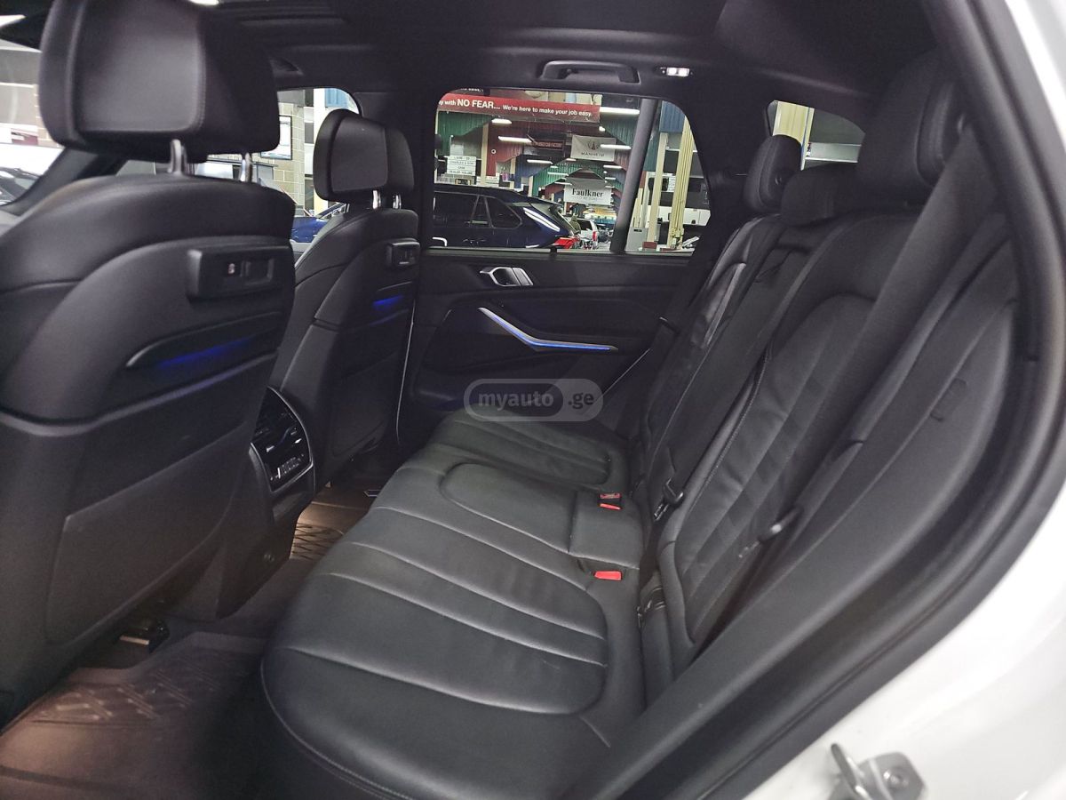 BMW X5 - фото 11