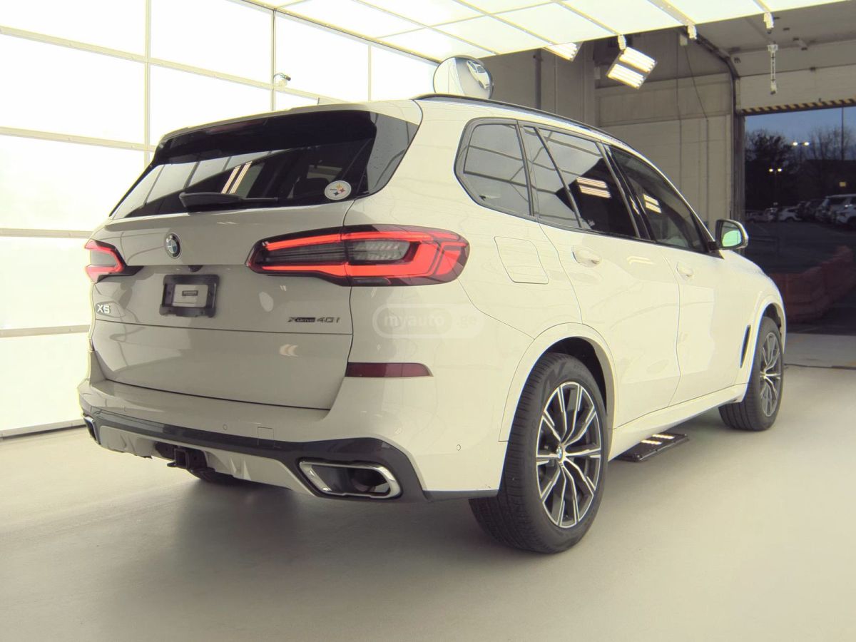 BMW X5 - фото 6