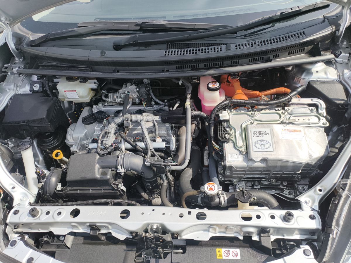 Toyota Aqua - фото 10