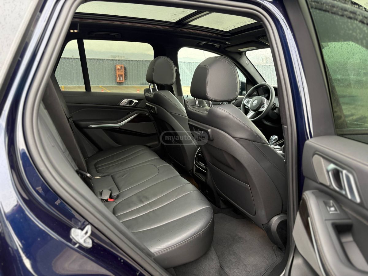 BMW X5 - фото 11