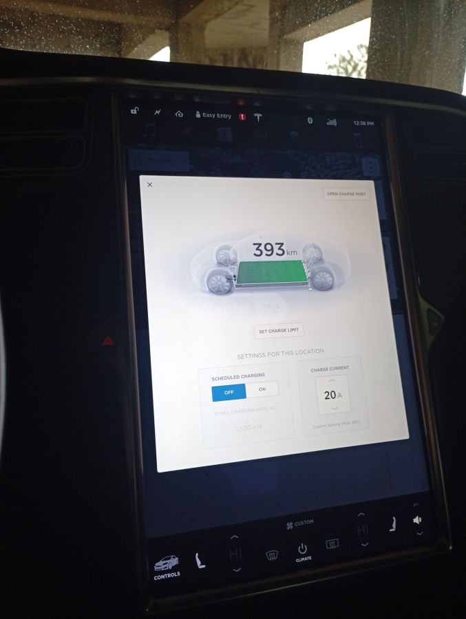 Tesla Model S - фото 11