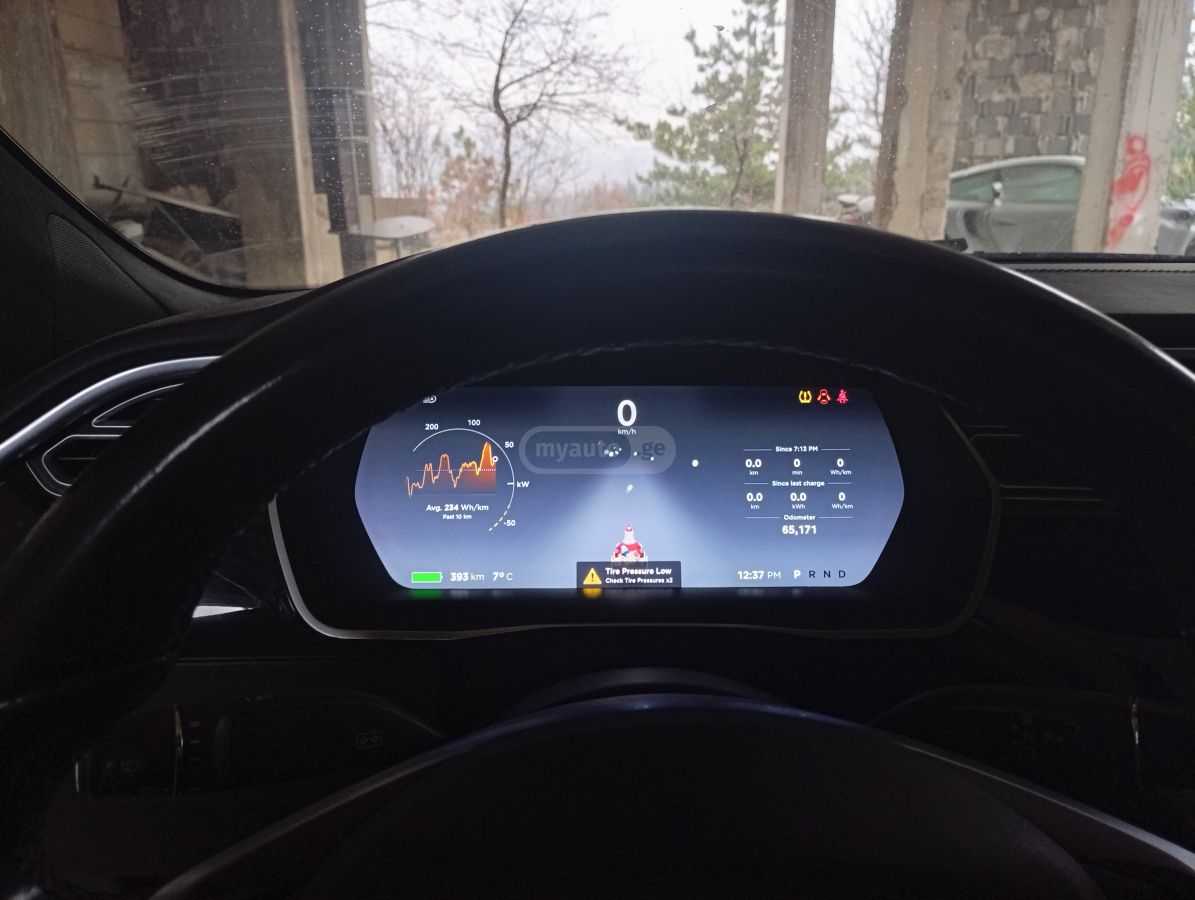 Tesla Model S - фото 12