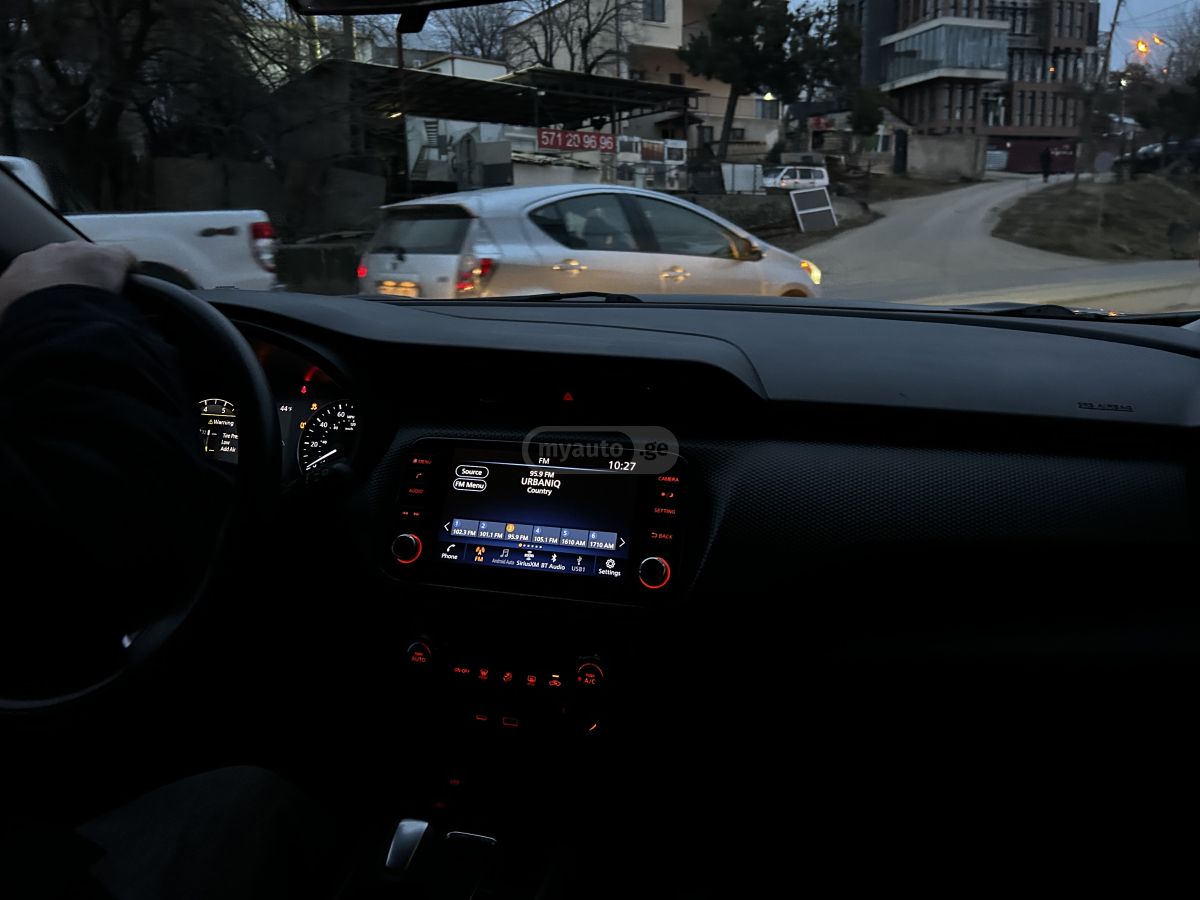 Nissan SV — миниатюра 10