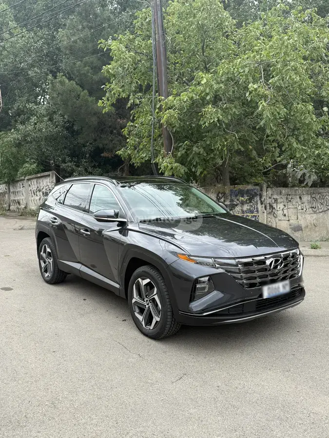 نمای دیگر Hyundai Limited 4dr All-Wheel Drive Au 2022