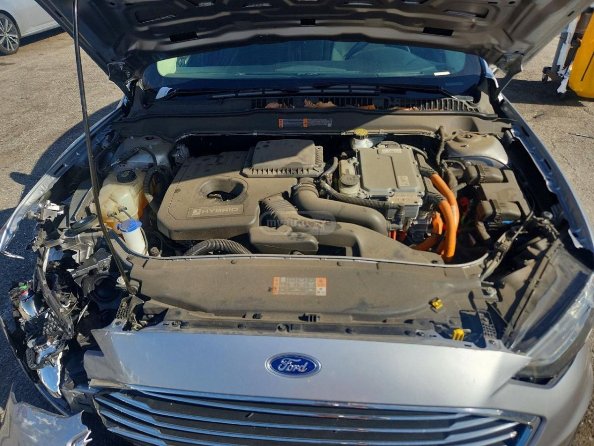 Ford Fusion - фото 11