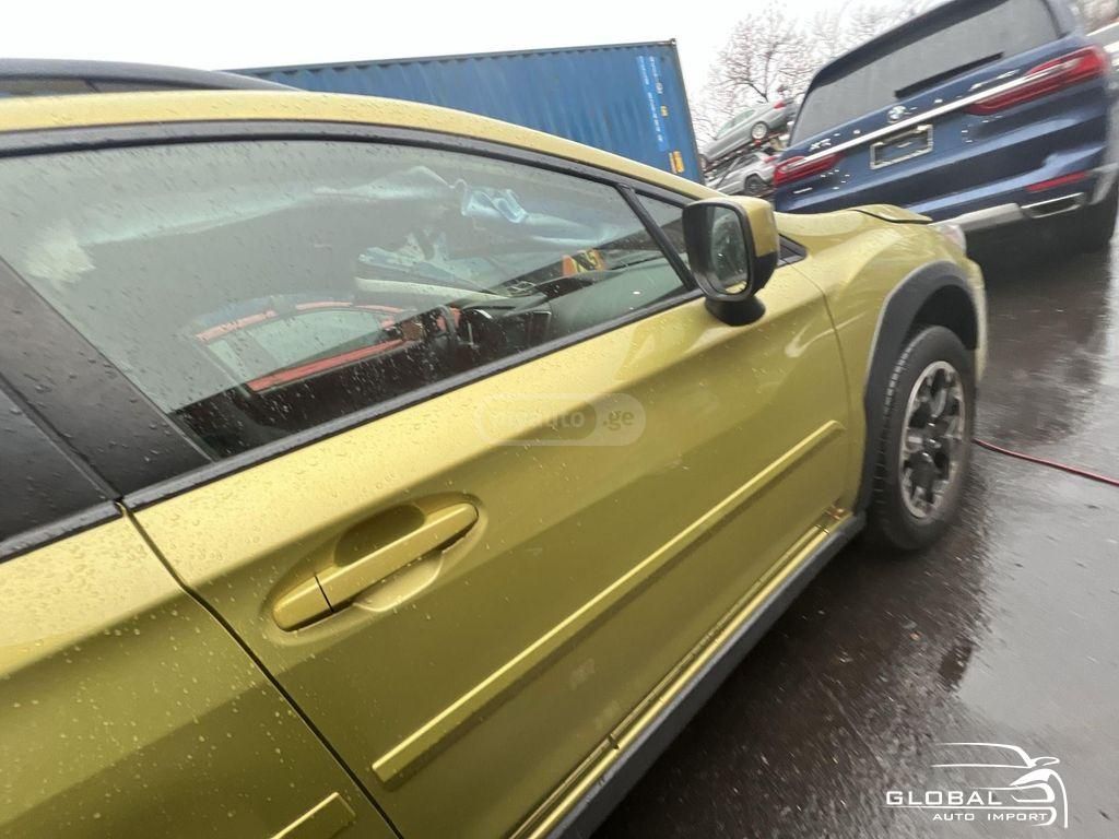 Subaru Crosstrek - фото 2