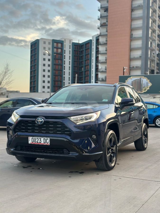 Toyota RAV 4 - фото 2