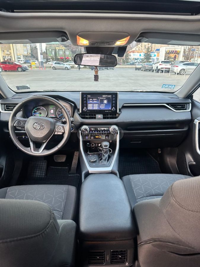 Toyota RAV 4 - фото 6