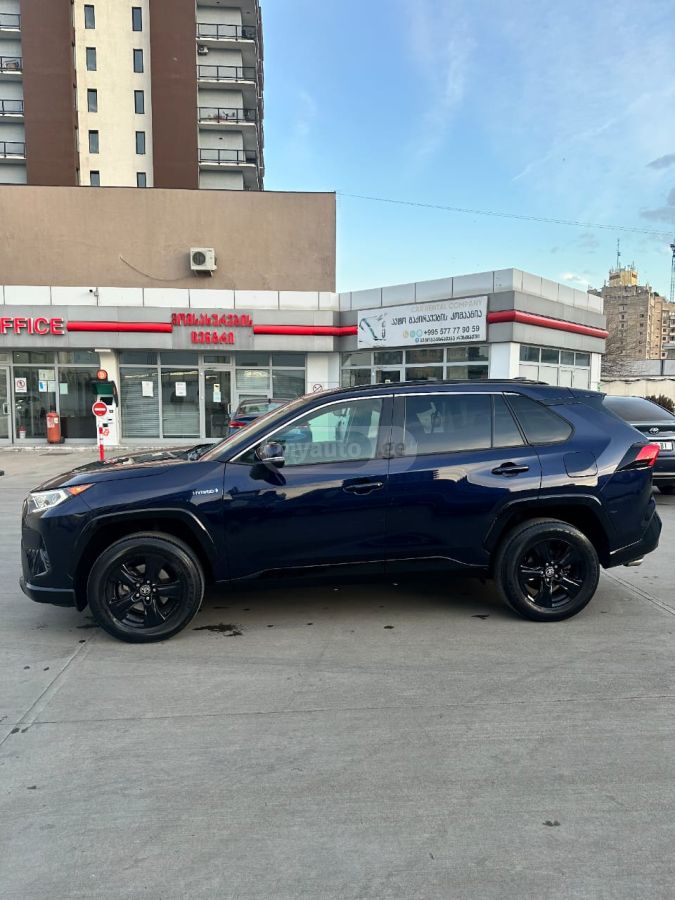 Toyota RAV 4 - фото 9