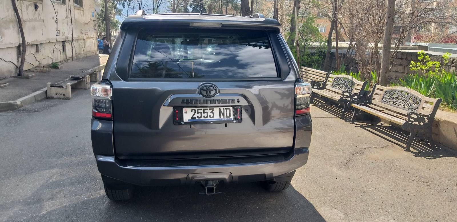 Toyota 4 Runner - фото 10