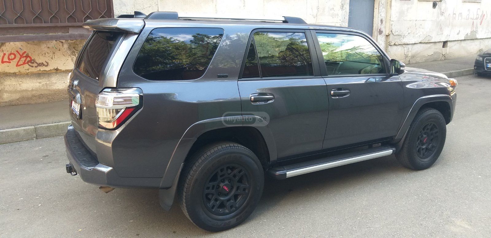 Toyota 4 Runner - фото 3
