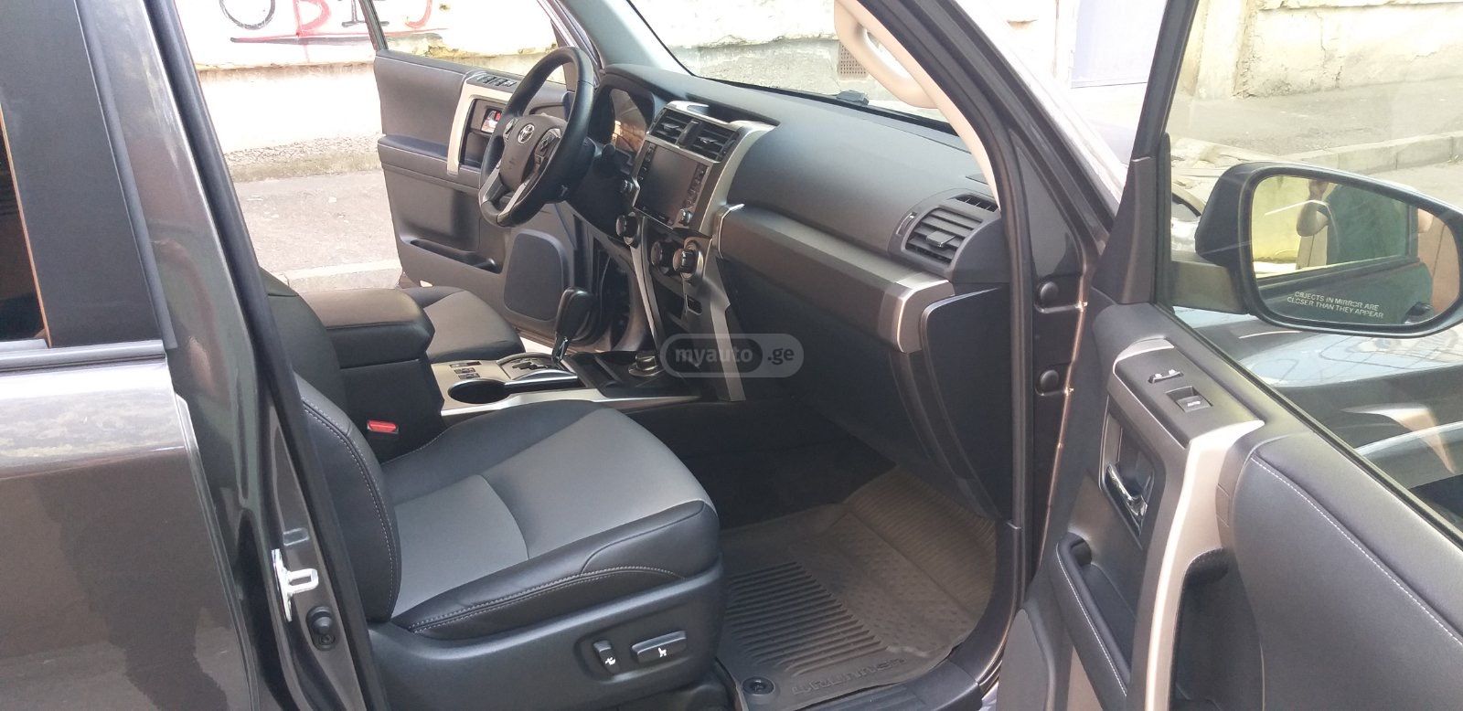 Toyota 4 Runner - фото 8