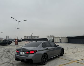 BMW5402022