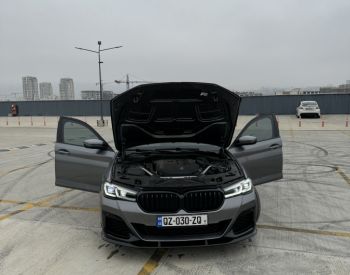 BMW5402022