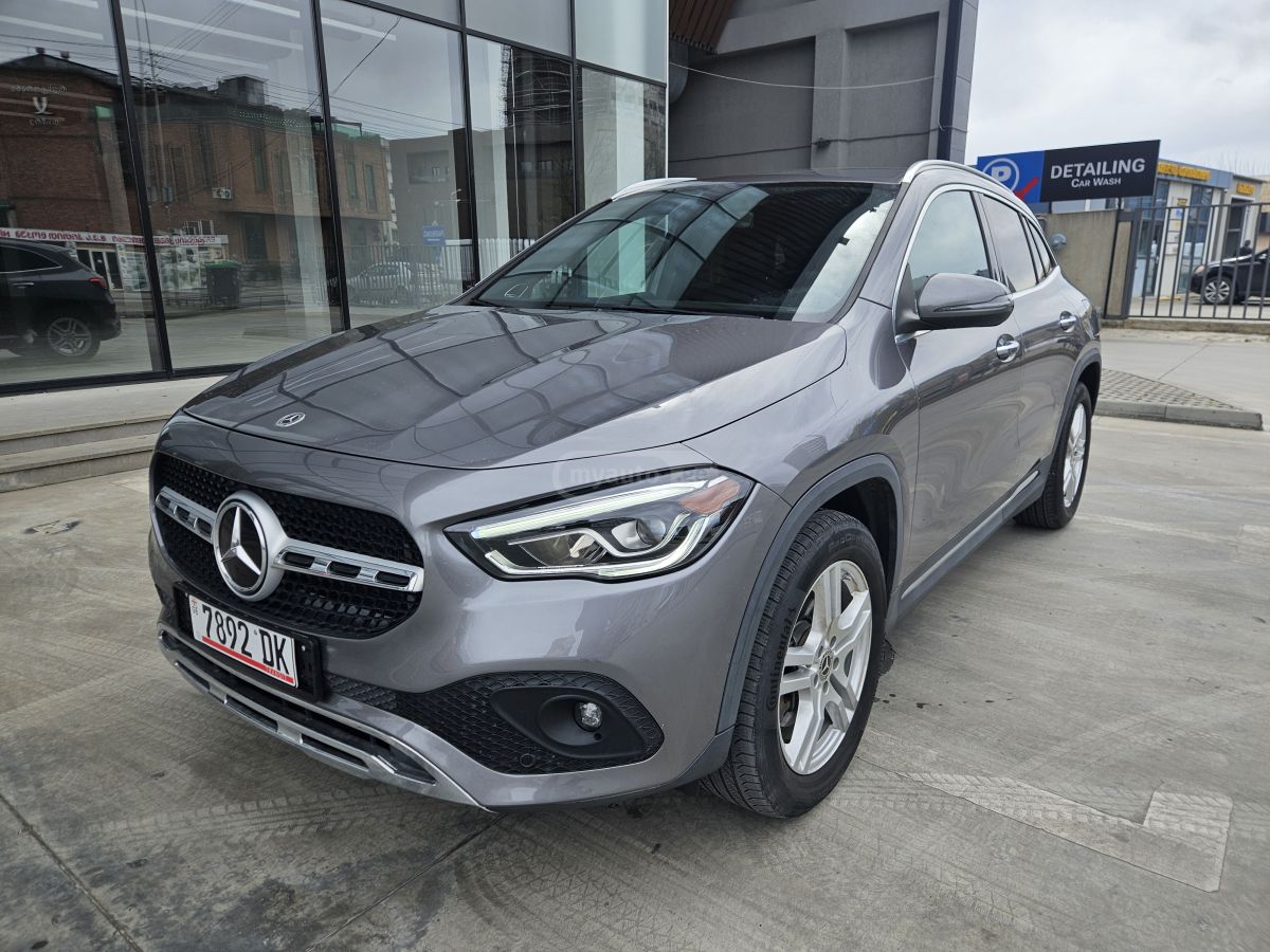 Mercedes-Benz GLA 250 - фото 1