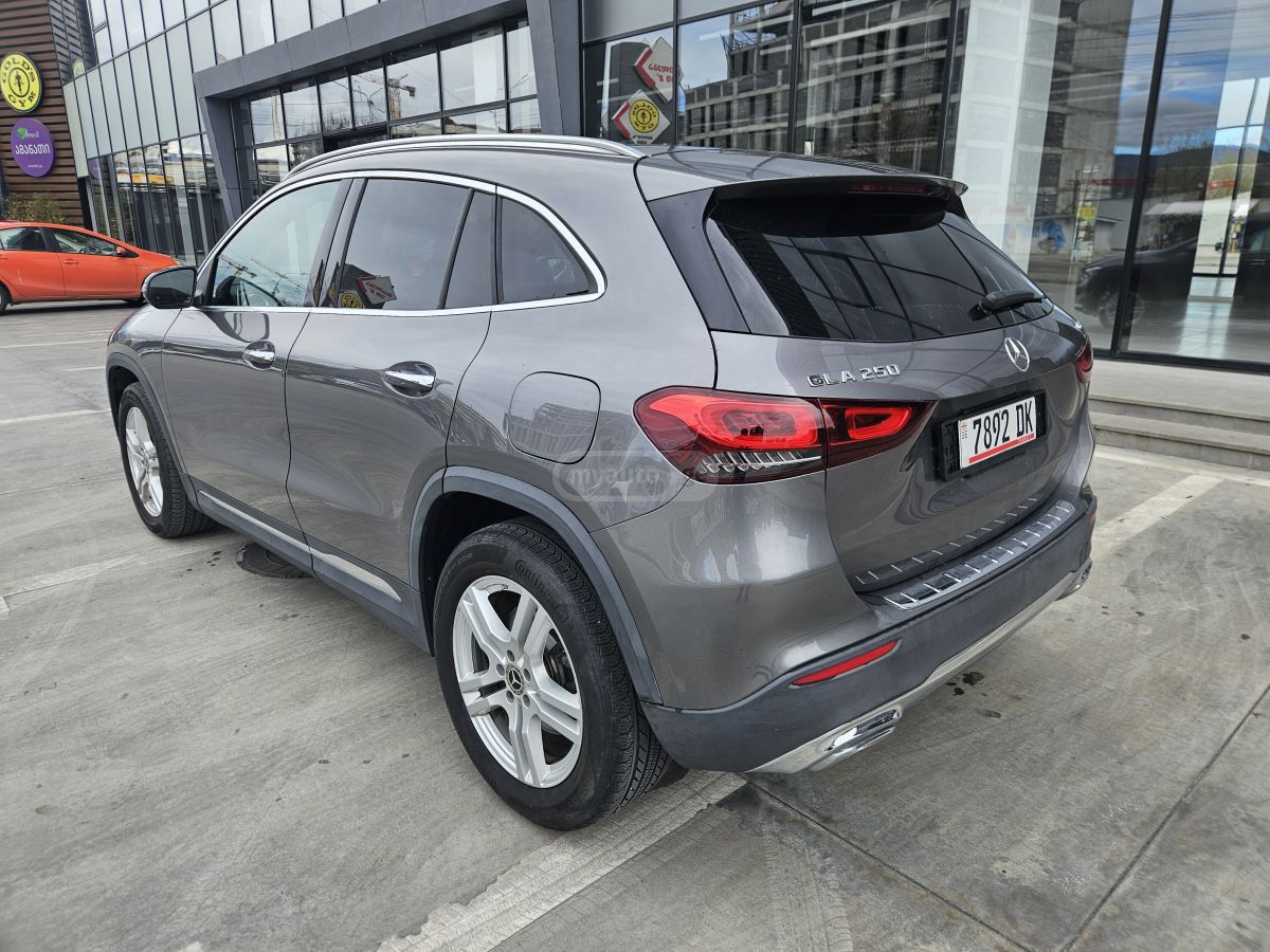 Mercedes-Benz GLA 250 - фото 4