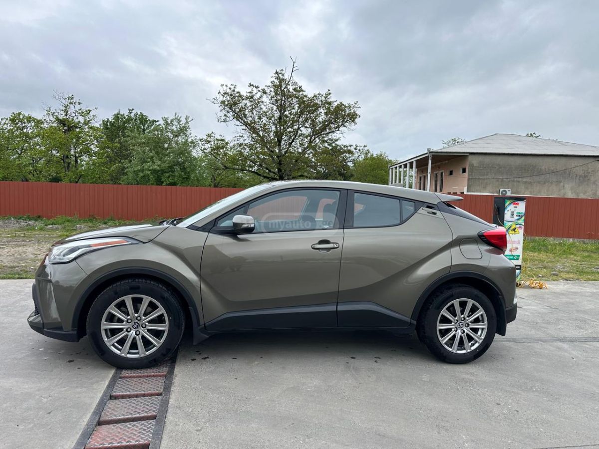 Toyota CHR - фото 8